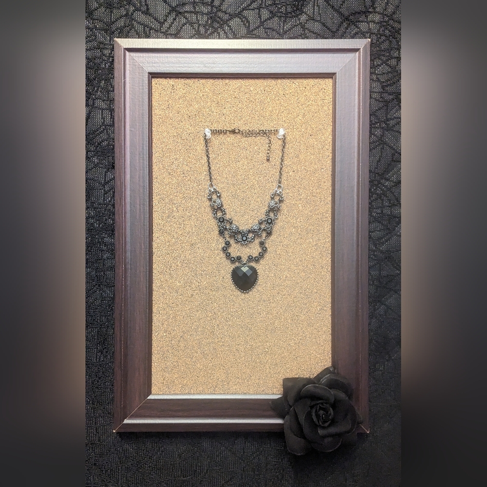 Gothic Choker w/ Flowers And Skulls Accent Necklace